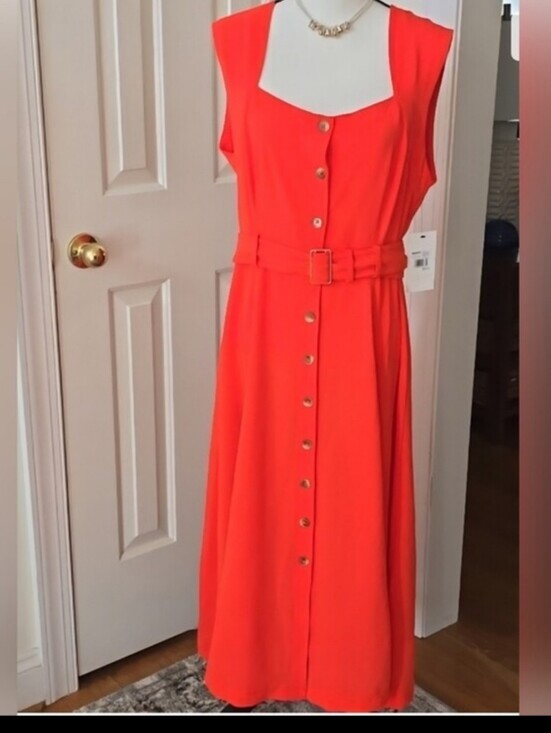 Harper Dresses & Skirts - Harper Rose Midi Dress with Belt